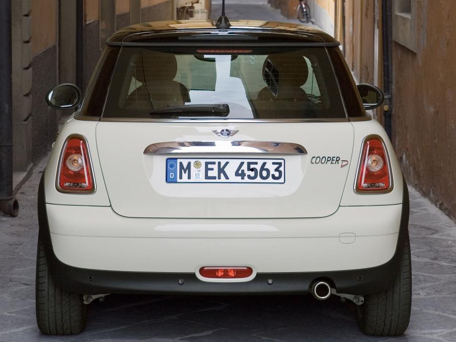  Mini Cooper D 2007 года  (фото 23 из 35)